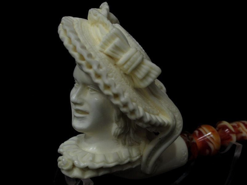 Beautiful Smiling Lady Woman w/Hat Block Meerschaum pipe by Cor Gift Case 7286