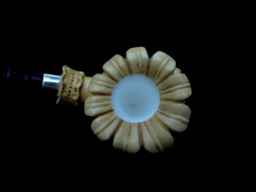 Yellow Poppy in King Hand Turkish Block Meerschaum Pipe Silver Ring 2 Stems 9979