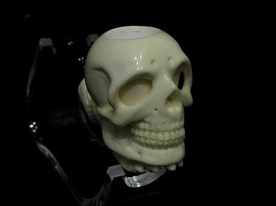 Skull in hand Block Meerschaum pipe by H. Cor Gift case Excellent Quality 4117