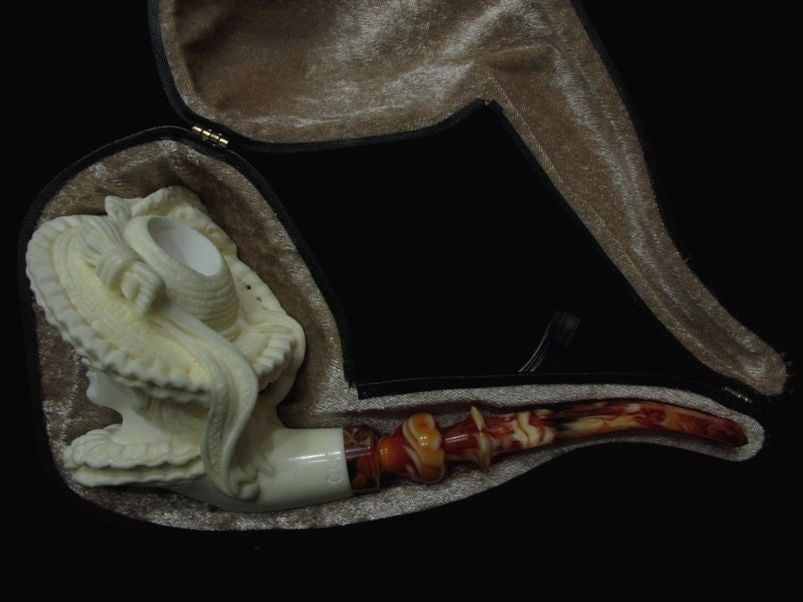 Beautiful Smiling Lady Woman w/Hat Block Meerschaum pipe by Cor Gift Case 7286